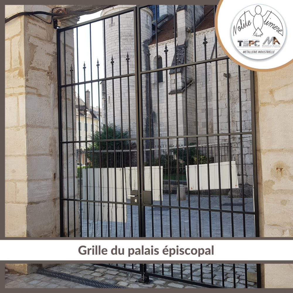 Grille du palais épiscopal - 2